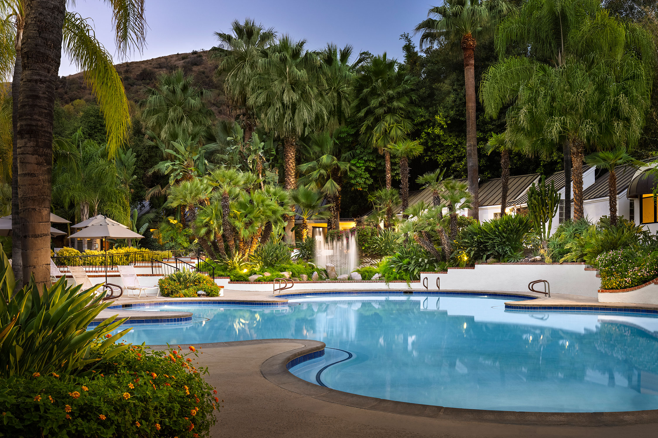 Glen Ivy at dusk &mdash; glowing thermal pools
