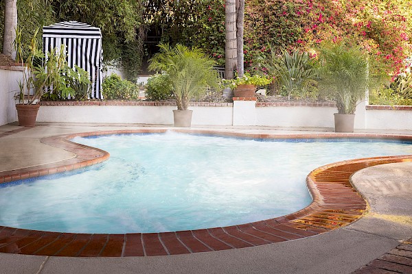 Hot and Cold Plunge Pools